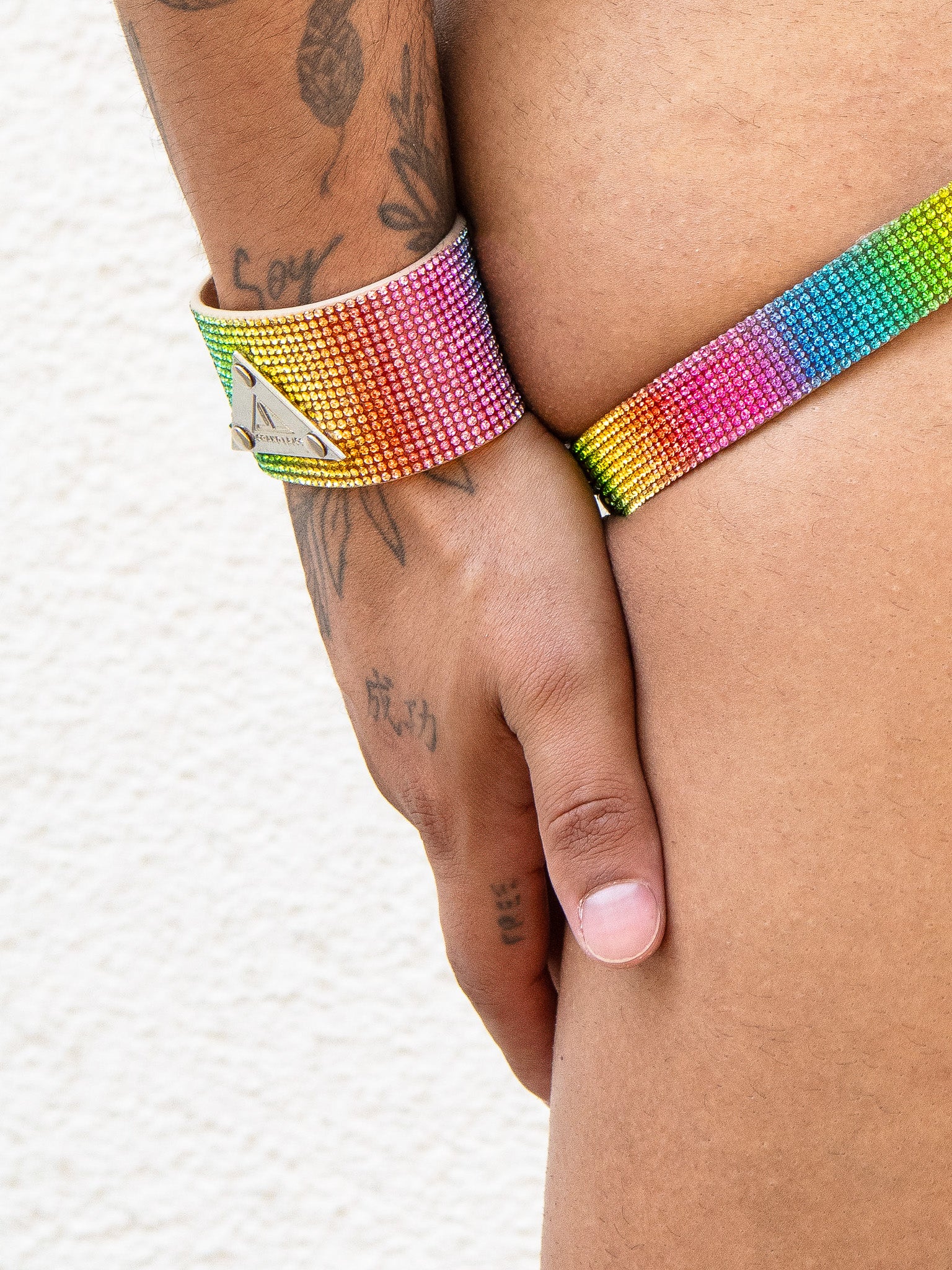 CUFF LOGO RAINBOW