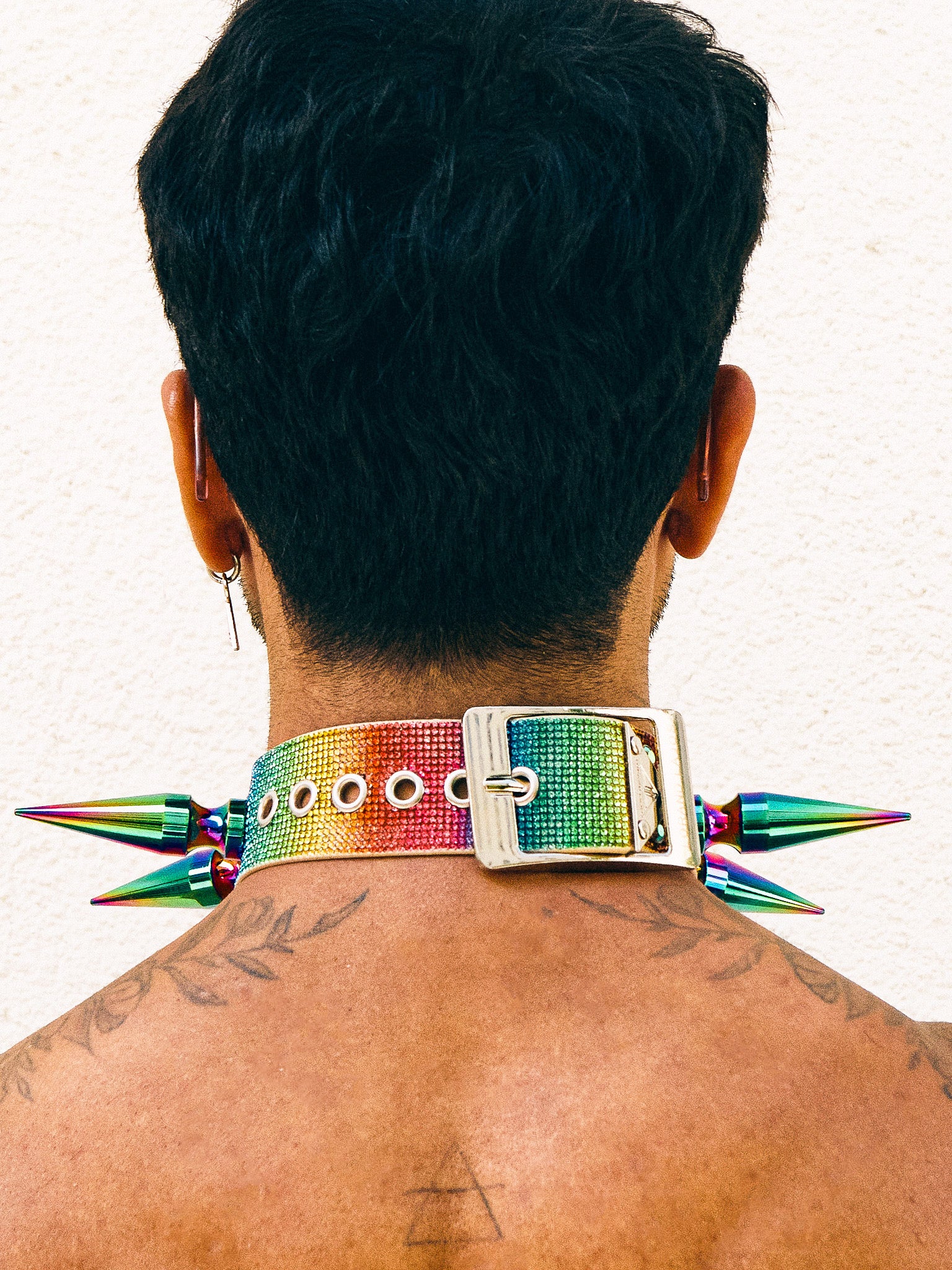 SPIKE CHOKER in RAINBOW