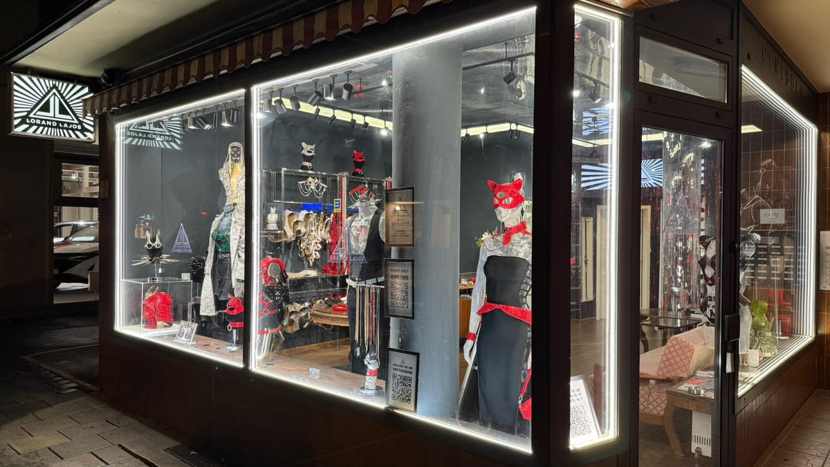 PERSONAL SHOPPING EXPERIENCE at our SHOWROOM