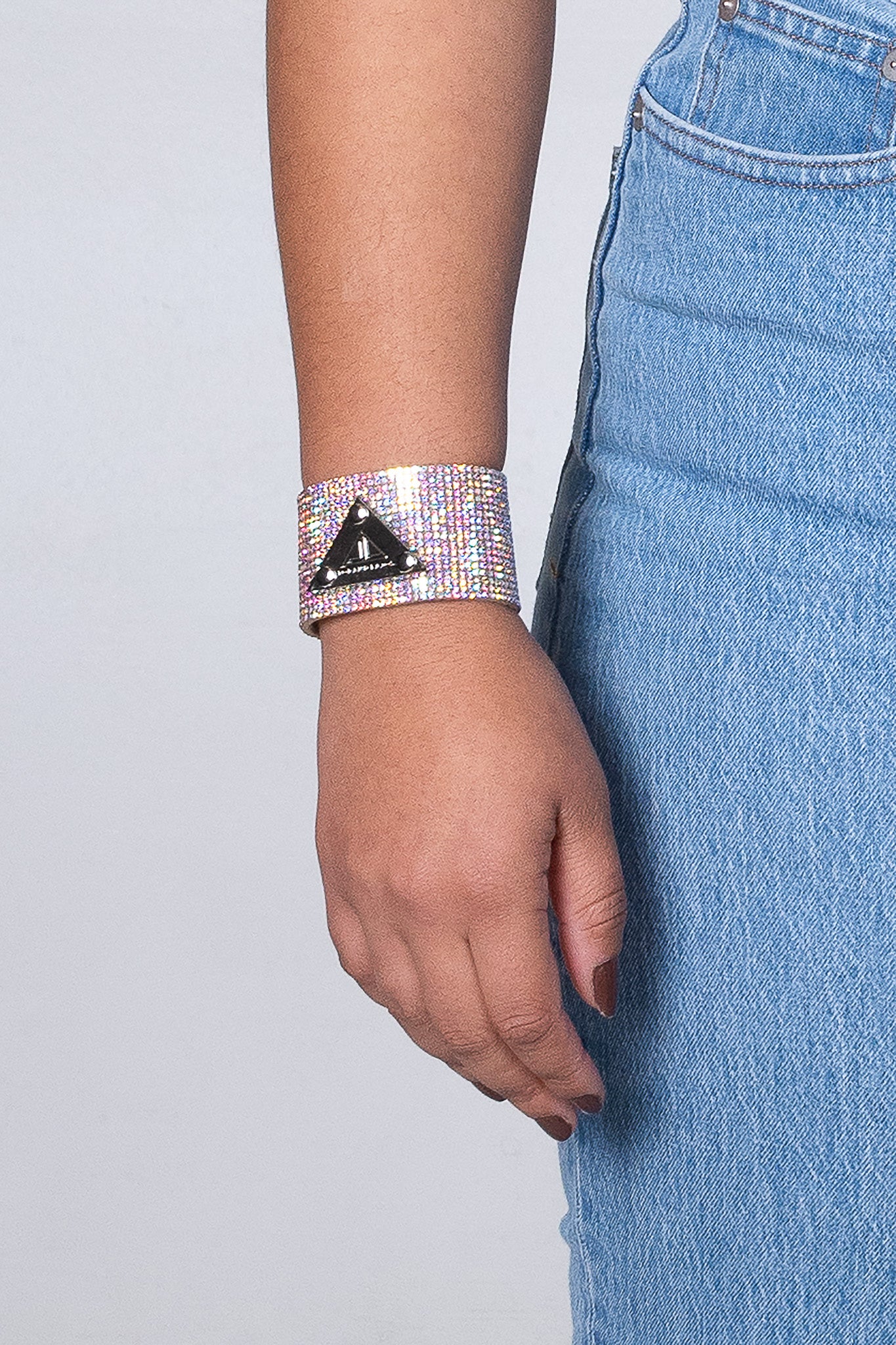 CUFF LOGO crystal