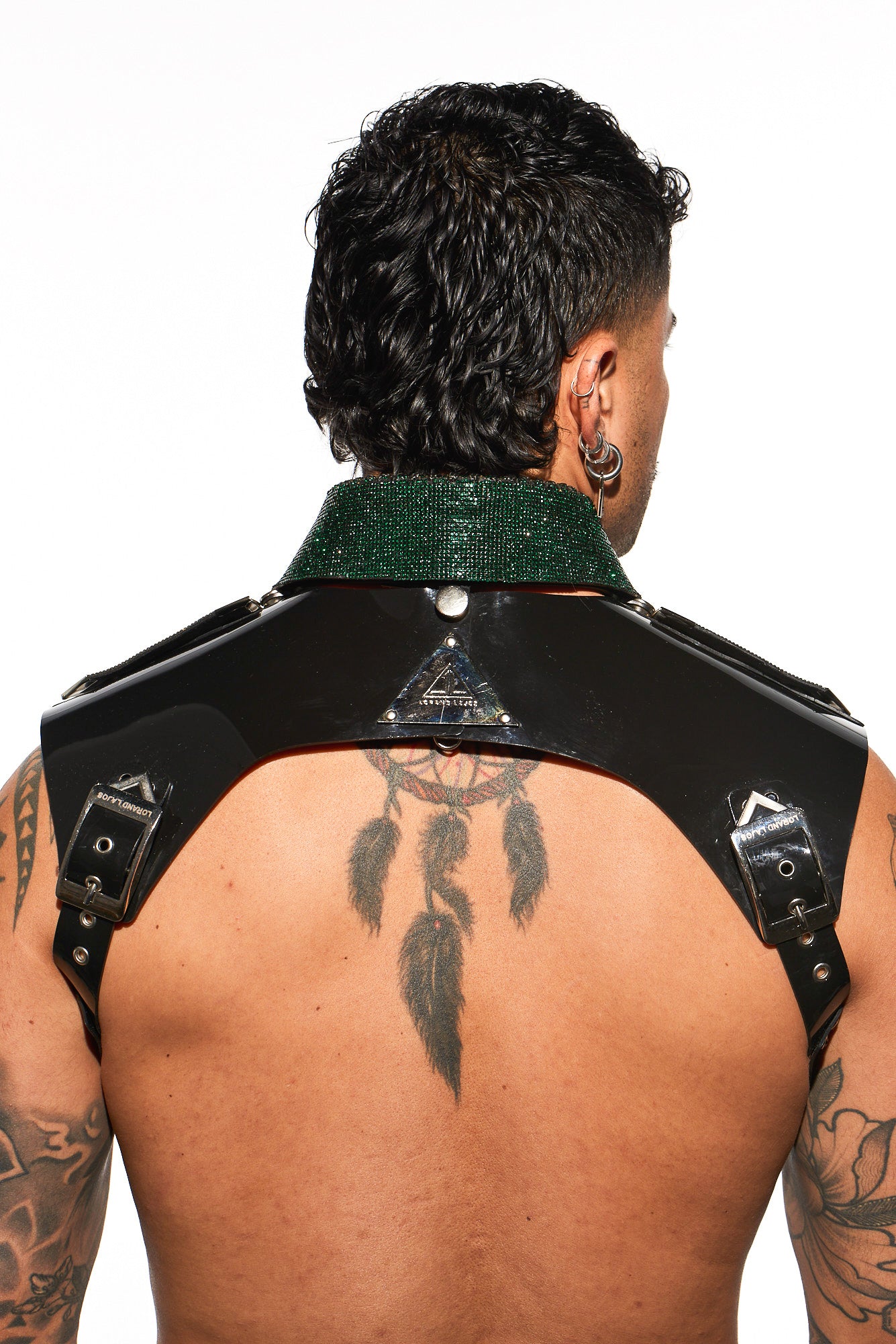 ARNOLD set black vinyl and crystal accessories
